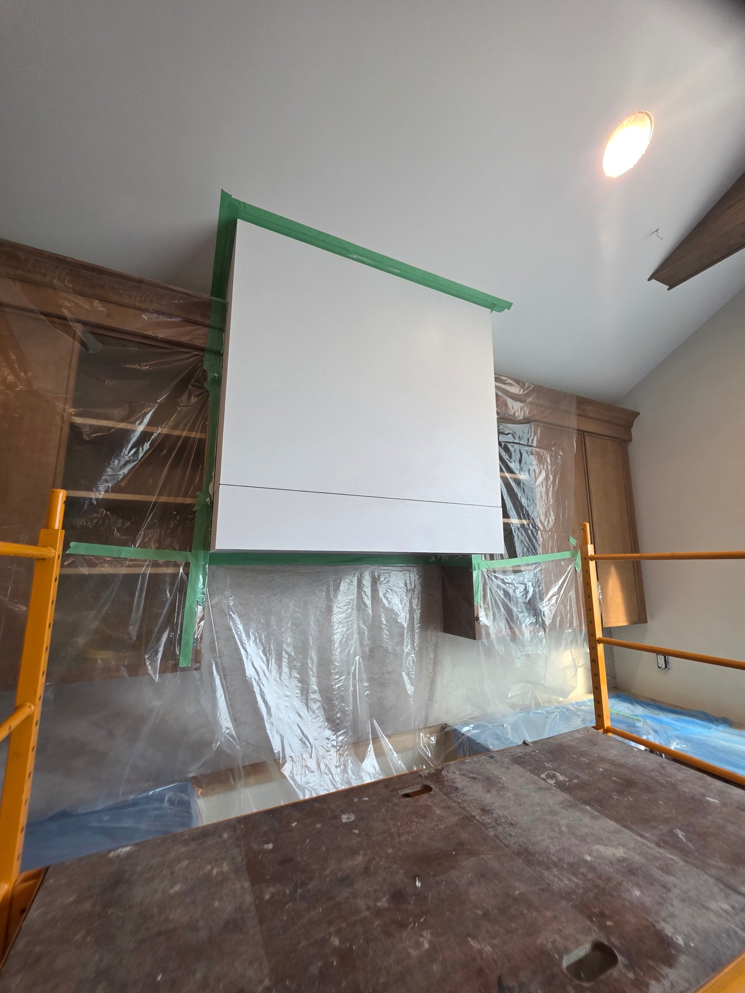 Hoodsly hood on scaffold before plaster — Lafayette